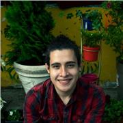 Profesional en cine y TV de la Universidad Jorge Tadeo Lozano con un diplomado en fotografía